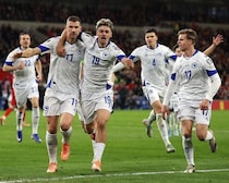 「最高の一言」「非常にクールだ」欧州のW杯出場国が本大会用新ホーム＆アウェーユニを発表！「パジャマみたい」「イマイチかな」など賛否両論