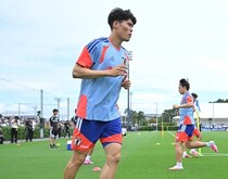 「ちょっとソワソワした」ついに帰ってきた冨安健洋、２年ぶりの代表活動にこぼした本音　コンディション懸念の中でW杯選出に「ここにいるのは当たり前じゃない」
