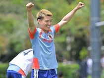 日本代表10番が超大物と再会！満面笑みショットに反響「ステキな２ショット！」「120％充電して優勝しましょう」
