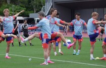 日本代表がアイスランド戦に向けて前日練習を実施、26人“全員”が参加