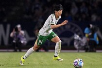 「またかよw」「ゴール決めたら…」Jリーグで再び起きた、まさかの“２戦連続ハプニング”に反響続々「なんでそんなに脱げるのよ笑」