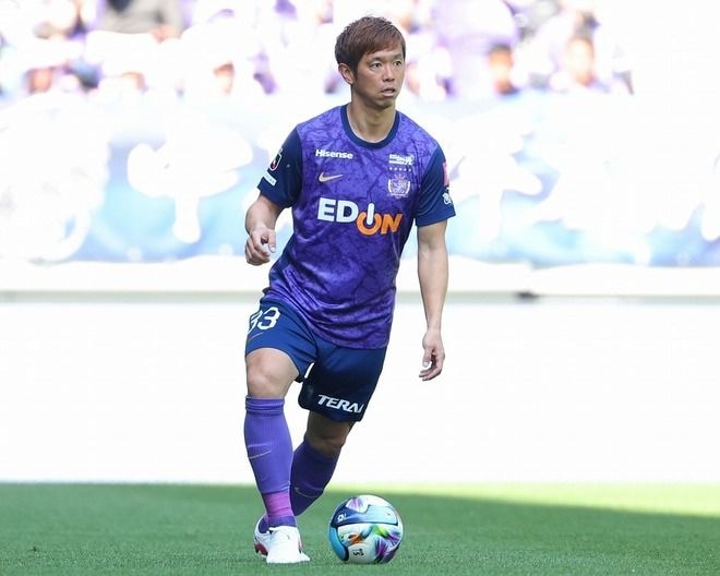 最終節の名古屋戦で途中交代。広島が37歳DFの負傷を発表。全治４週間の見込み