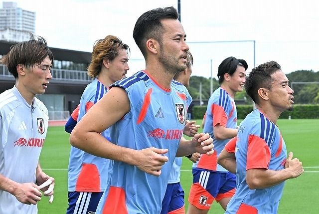 「歴史的かつ感動的な瞬間がくる」壮行試合の主将は吉田麻也!先発で3年半ぶり代表ピッチへ!37歳レジェンドへの期待大
