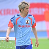 「ちょっと難しかった」「怖さを感じたわけではない」伊東純也が”アイスランド戦の左シャドー起用”を回想【日本代表】