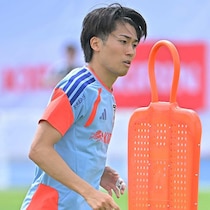 中村敬斗のベストポジションはウイングバックかシャドーか？“180度と360度”の視野が浮き彫りにした違い【日本代表】