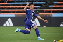 「喜田さんの姿を見て…」学んだ“プロ意識”を胸に――４月にプロ契約を結んだ横浜FMの16歳・三井寺眞がフランス戦で示した可能性