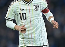 「日本推しなのか？」元ブラジル代表、大人気の日本代表アウェーユニ着用で反響続々「似合ってる」「かっこいい」