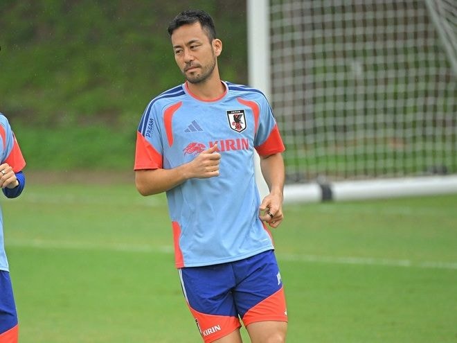 「4-3-3」「変化球はあまりない」吉田麻也がかつて指導を受けたオランダ代表監督の“スタイル”を明かす 「そうならないことを祈ります」と懸念したのは…
