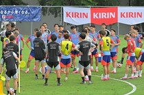「日本代表は本大会でも1.5軍なのか」W杯直前、森保ジャパンの“心配なニュース”に韓国メディアも騒然「三笘に続き…」「大きな痛手だ」