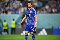 「似すぎ」「ここまでそっくりとは…」元日本代表DFとプロ野球選手の“激似２ショット”が話題沸騰「見分けつかん！」「奇跡」