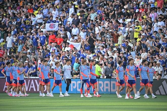 「まさにホームのような雰囲気！」森保ジャパンの人気ぶりに海外メディアも驚き。ベースキャンプ地で熱狂的な応援