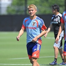「点を取ることに関しては、彼が代表の中で一番」日本代表の10番がそう評した“W杯メンバー外”の森保ジャパン戦士は？「彼から学ぶところはある」