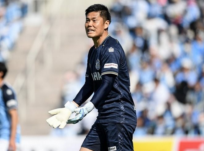 「不甲斐なさ過ぎた」まさかの40チーム中32位と低迷…元日本代表の名門クラブ守護神が吐露「自分達自身に厳しく、またここから」