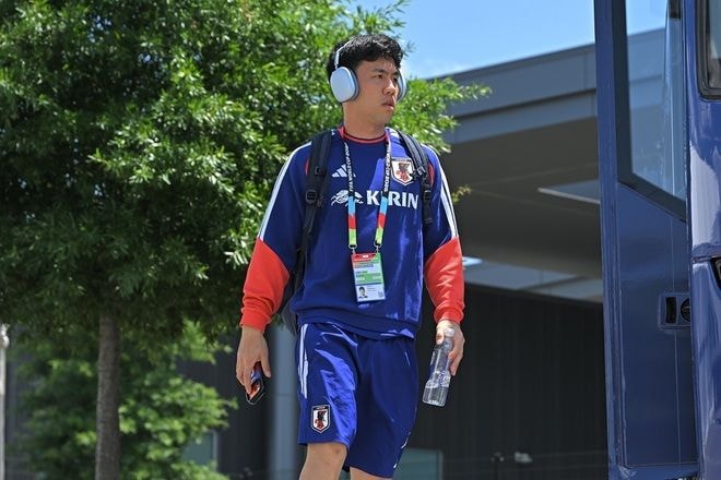無念の離脱…なぜ遠藤航は南野拓実のようにチームに帯同しなかったのか【日本代表】