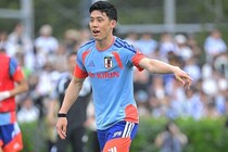 「超大型の悲報が日本を襲う」森保ジャパンからの“遠藤離脱”を韓国メディアも興味深く報道 「ソン・フンミンが去るほどの衝撃だ」【W杯】
