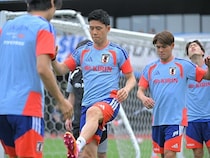 「サムライブルーに大きな衝撃だ」「キャプテンを失った」遠藤航が日本代表から離脱。W杯初戦の相手オランダのメディアも続々と報道「我々との試合で最も重要な選手の一人だった」