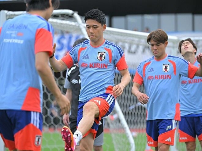 「サムライブルーに大きな衝撃だ」「キャプテンを失った」遠藤航が日本代表から離脱。W杯初戦の相手オランダのメディアも続々と報道「我々との試合で最も重要な選手の一人だった」