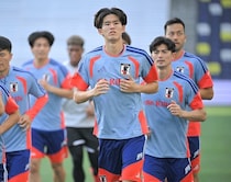 Ｗ杯キャンプ中に“異例”のブンデス移籍が決定した日本代表FW、なぜEL準優勝クラブを新天地に選んだのか「冬の段階でわざわざ…」
