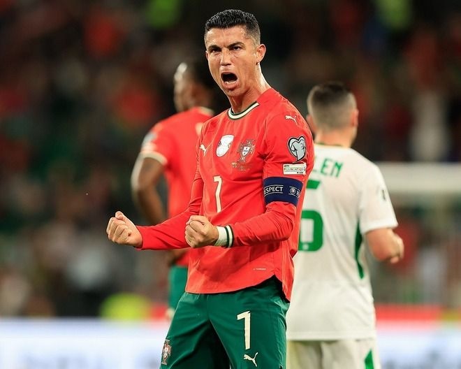 「すさまじい筋肉だ」W杯初戦の4日前、ポルトガル代表C・ロナウドが公開した最新肉体美に「仕上がっているな」「生ける伝説」などの声