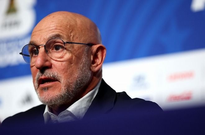 「連続無敗記録を32試合に伸ばした」スペイン指揮官は“計画になかった”ドロー発進も意に介さず「まだ7試合が残っていると確信し続けなければならない」【W杯】