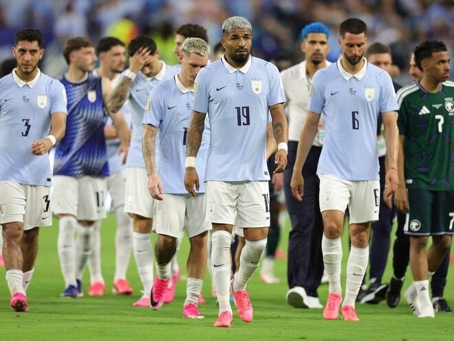 「なんて酷い試合だ」「臆病で弱々しい」格下相手に勝利を逃したウルグアイに母国メディアは辛辣「屈辱を味わった」【W杯】