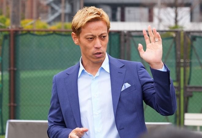 「いやいや、トゥーさん。。。」本田圭佑が元日本代表DFの“メッシ評”にツッコミ！ 規格外の数字に「化け物です」【W杯】