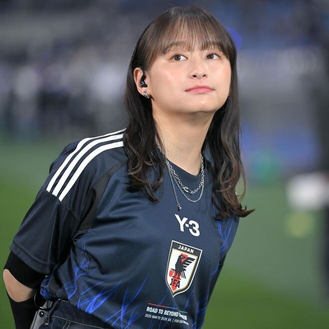 「美人３姉妹やないかい！」サッカー通女優が公開した“豪華なでしこコンビ”とのオフショットが話題沸騰 「これはズルすぎる」「代表黒ウェアかわいい」【W杯】