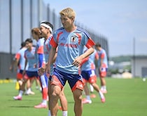「こういう事態が起きるのもW杯」久保建英の負傷に堂安律が言及「彼のためにステージを…」