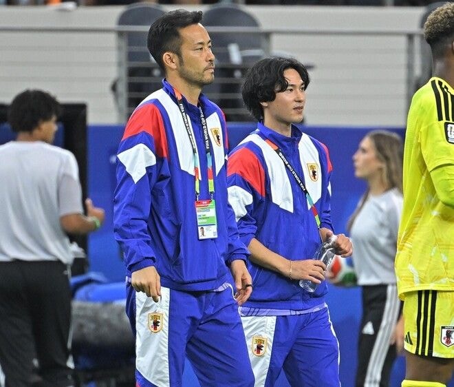 「本来であればありえない」吉田麻也と南野拓実がオランダ戦出場選手のスパイクを磨き…重鎮の“献身”を主将が明かす【日本代表の舞台裏】