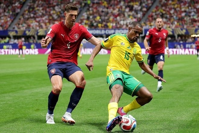南アフリカが終盤のPKで同点に！ チェコと１－１ドローで勝点１を分け合う！ 両者とも決勝T進出へ望みつなぐ【W杯】