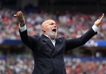 「ミスが起きてしまった」ボスニア・ヘルツェゴビナ指揮官が悔やんだ“痛恨の失点＆一発退場”。「60分までは優位だったが…」１－４惨敗【W杯】