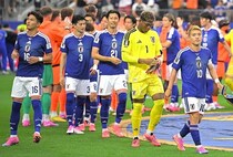 「チュニジア協会は何を期待しているんだ？」「新監督が数日で何を変えられるんだ？」“推し”の日本が２－０快勝――元英代表がズバリ予想【W杯】