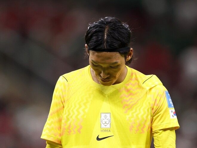 「今大会最大の失態の一つ」「永遠に記憶されるだろう」韓国の敗戦に繋がったまさかの失点に海外驚嘆!「傲慢さを見せた」【W杯】