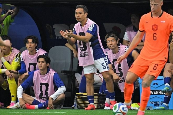「泣けてくる」「発言に重みしかない」39歳日本代表DF、選手ミーティングでの“魂のスピーチ”にファン感動！「居てくれてよかった」【W杯】