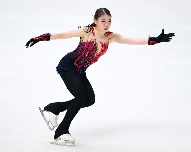「サムライブルーの秘密兵器ですね」フィギュア女子が日本代表ユニ姿を披露！ ファン喝采「お似合いですね～」「パーフェクト」【Ｗ杯】