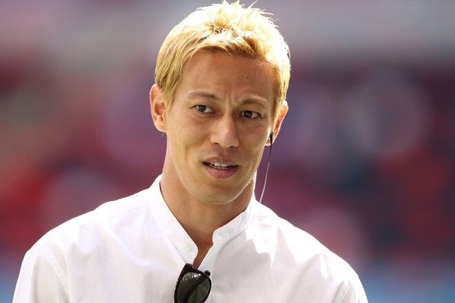 「ここには左利きを置きたい」本田圭佑がチュニジア戦に向けた“推奨スタメン”を公開！期待するジョーカーや“一番うざい敵キーマン”の名も【日本代表】