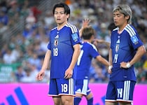 「今日は上田さん絶対点取る」本田圭佑の予言的中！エースが鮮烈ミドルでW杯初ゴール「神シュート」「股、サイドネットは神」