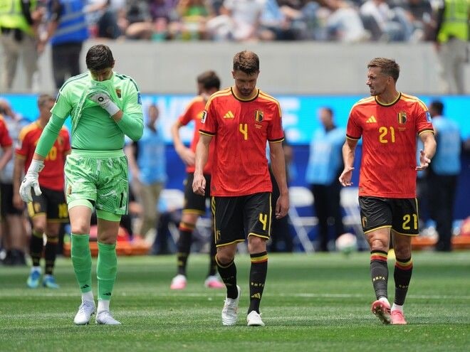 「酷すぎる」「勝つ気あるのか?」FIFAランク10位の欧州強豪がGS2戦未勝利…母国ファンが激怒!「台無しになる」「最も退屈なワールドカップだ」