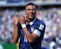 「俺、ハーランド、ケイン、メッシの中で最高の選手？ 当然…」フランス代表エースが注目発言。他国スターとの比較に「誰が一番かは、人々が決めればいい」【Ｗ杯】
