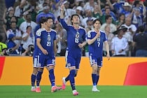 「信じられない！」「アジアの誇りだ」日本代表が打ち立てた、FIFAも注目の“歴史的偉業”に世界喝采「これは運ではない」「準決勝まで進むだろう」【W杯】