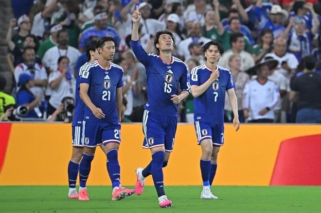 「信じられない！」「アジアの誇りだ」日本代表が打ち立てた、FIFAも注目の“歴史的偉業”に世界喝采「これは運ではない」「準決勝まで進むだろう」【W杯】