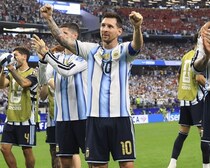 「アルゼンチンの優勝を願っているわけではないが…」メッシの“偉業達成”に元ブラジル代表レジェンドも賛辞！「尊敬の念を抱かずにはいられない」【Ｗ杯】