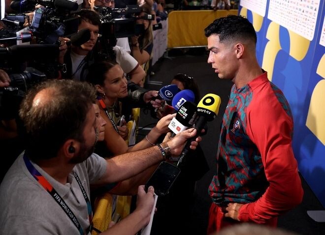 「次の質問」と一言。C・ロナウド、メッシに関する問いを“完全スルー”。ライバルの名前に不快感を露わ？