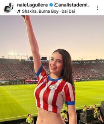 パラグアイの美女モデル「世界中でバズった」。“ワールドカップのミューズ”として「今大会の話題の中心」と各国メディア報道【Ｗ杯】