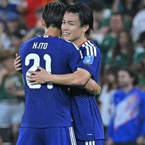 「スター選手だろうが、無名の選手だろうが同じ」上田綺世が語ったFW論。メッシやハーランドから受ける刺激と変わらぬ使命【W杯】