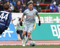 「変わらず情熱を燃やし続け…」新シーズンもJリーグでのプレーが決定！ 福島が“キングカズ”のレンタル延長を発表「みんなで喜びを分かち合いましょう」