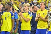 「超絶イケメンを発見！」日本戦で途中出場した“スウェーデンの貴公子”にネット騒然！「イルハン以来の衝撃」「ディズニーの王子様かよ」【W杯】