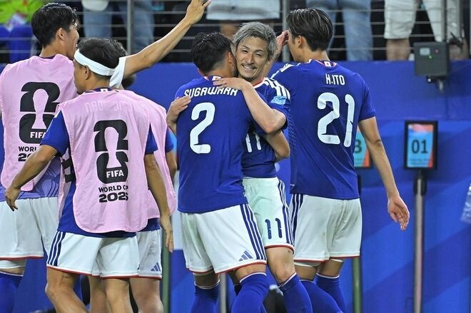 「見ていて本当に楽しい」日本代表の“パスワーク”を大手海外メディアが大絶賛！ 先制シーンの華麗な崩しは「全てがうまくかみ合った」【W杯】