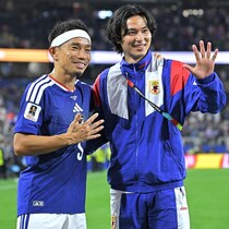 「僕も感動した」南野拓実が５度目W杯出場の長友佑都に敬意「その背中を見て感じるものがあった」
