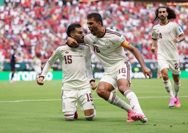 スペインがウルグアイとの大一番を制す！ 優勝経験国対決に１－０勝利で首位突破、ウルグアイはまさかのGS敗退【W杯】